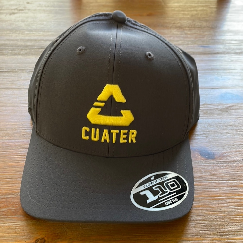 Cuater Golf Hat NWT